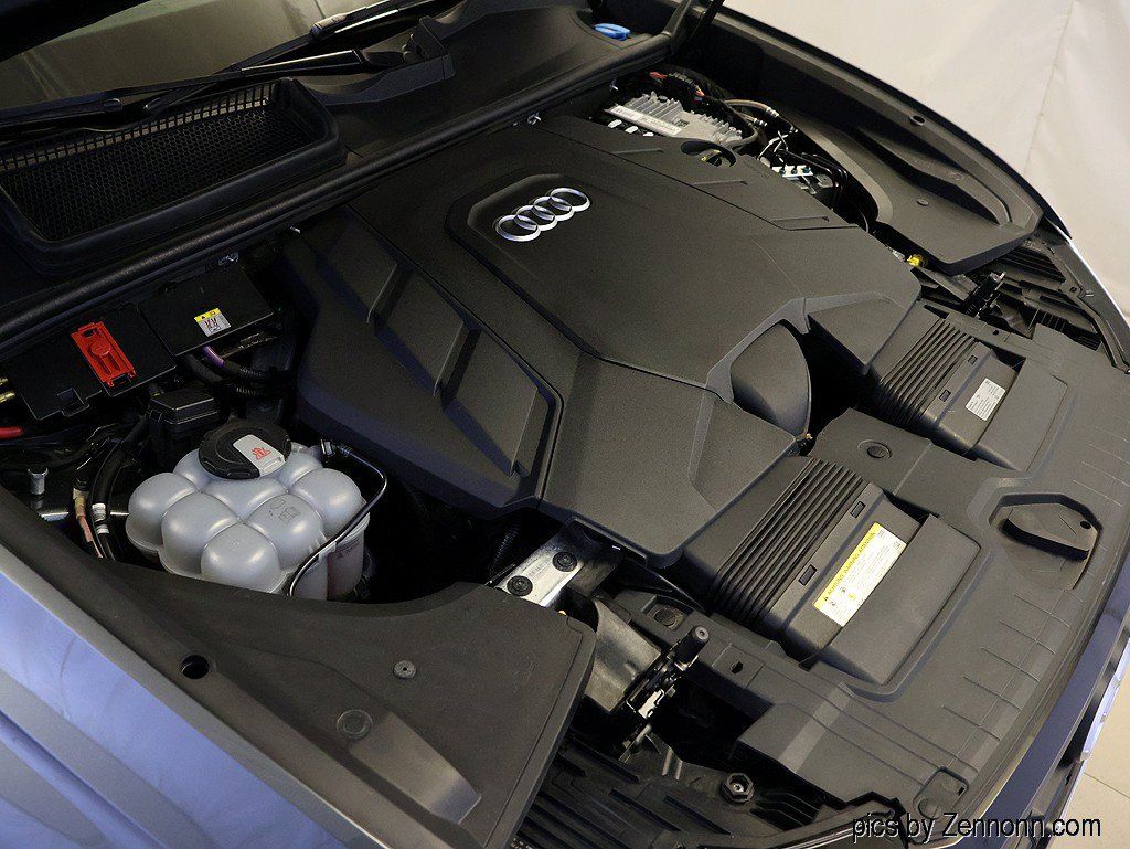 Used 2019 Audi Q8 Prestige AWD/4WD image 39