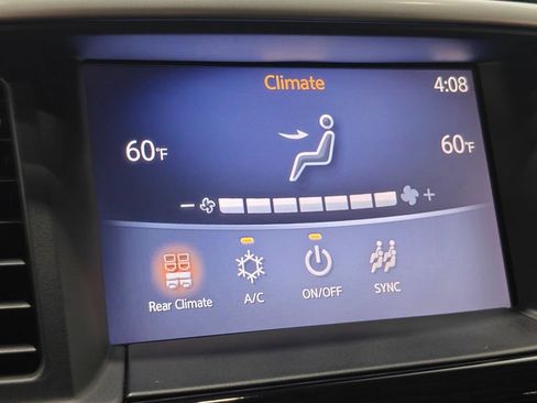Used 2019 Nissan Pathfinder SV AWD/4WD image 32
