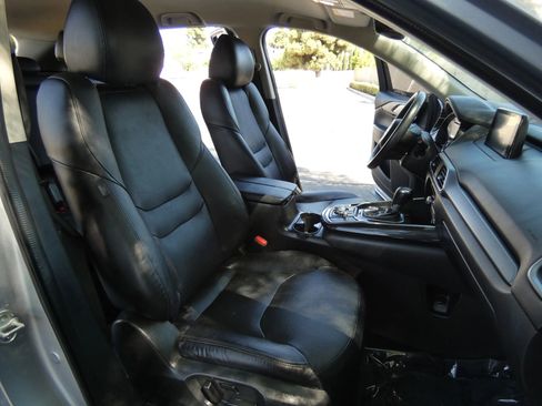 Used 2019 MAZDA CX-9 Touring image 28