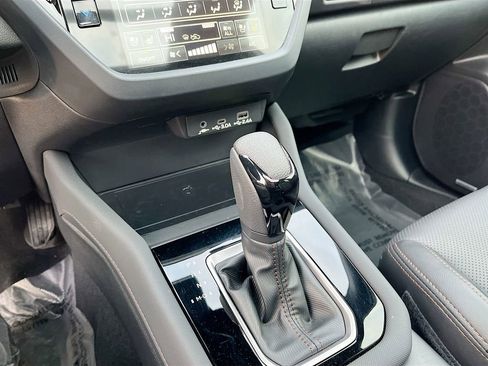 Used 2025 Subaru Forester Touring w/ Touring Package AWD/4WD image 17