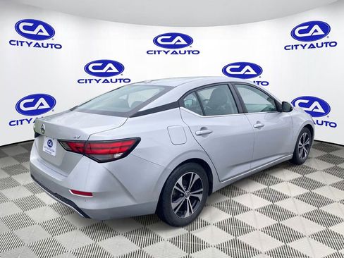 Used 2022 Nissan Sentra SV FWD image 3