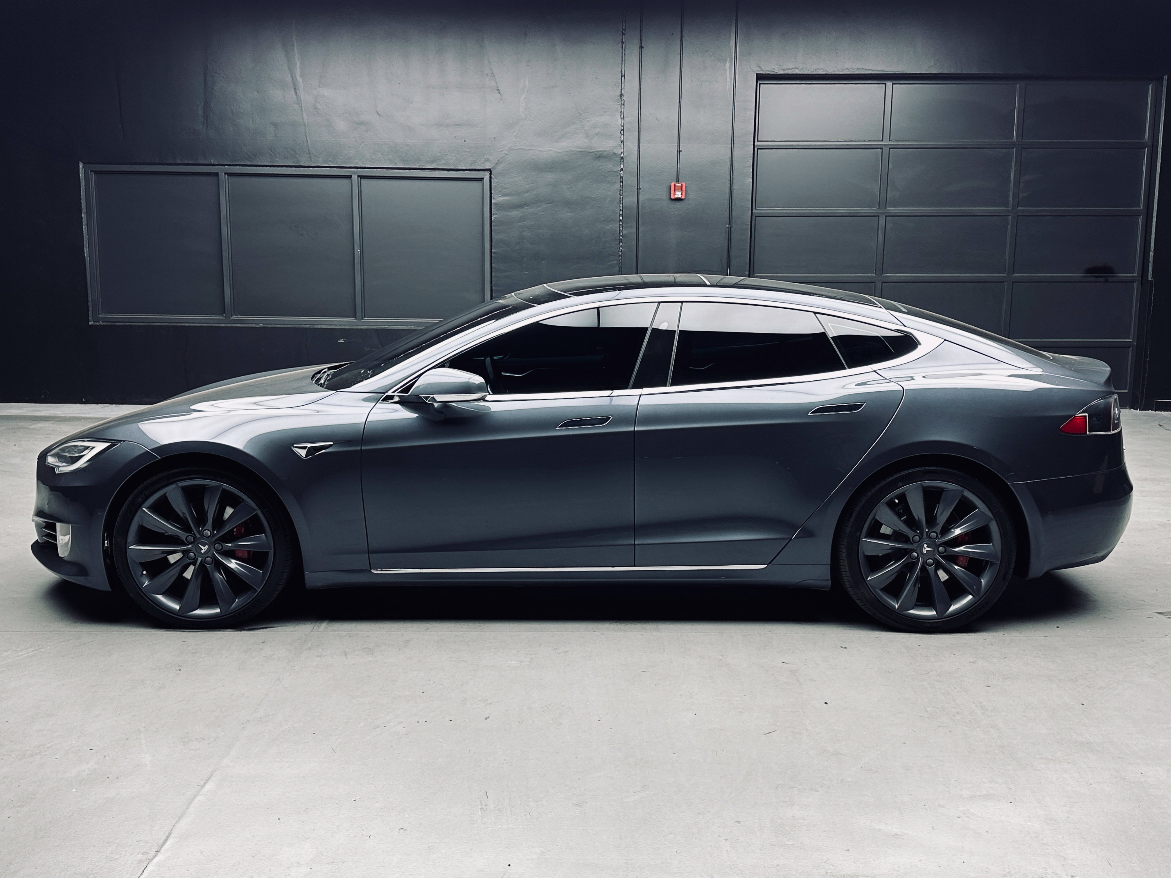 Used 2016 Tesla Model S P100D AWD/4WD image 3