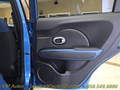 Used 2015 Kia Soul + w/ Audio Package FWD image 14