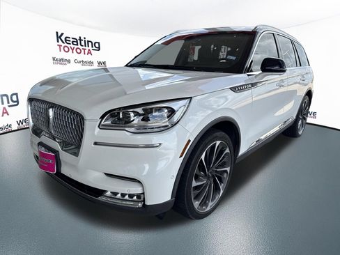 Used 2020 Lincoln Aviator Reserve w/ Equipment Group 202A AWD/4WD image 3