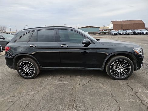 Used 2022 Mercedes-Benz GLC 300 4MATIC image 9