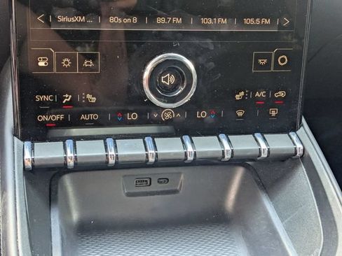 Used 2026 GMC Terrain Elevation w/ Elevation Premium Package FWD image 19