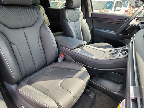 Certified 2025 Hyundai Palisade Calligraphy image 15
