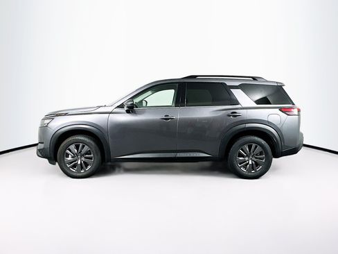 Used 2025 Nissan Pathfinder SV FWD image 4