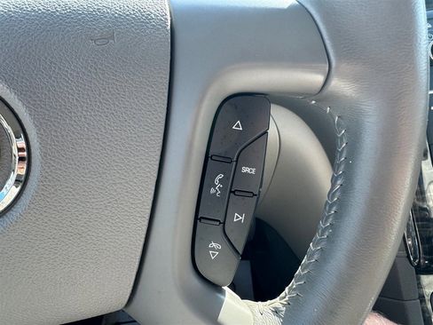 Used 2014 Buick Enclave Leather image 12