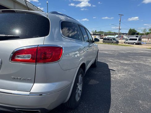Used 2014 Buick Enclave Leather FWD image 4