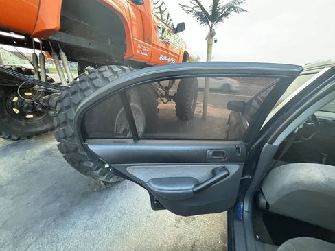 Used 2001 Honda Civic EX image 16