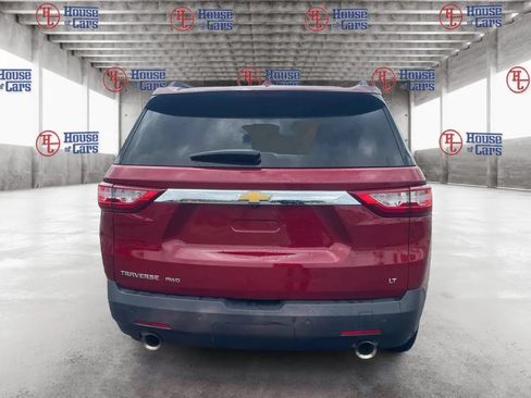 Used 2020 Chevrolet Traverse LT w/ Driver Confidence II Package AWD/4WD image 6