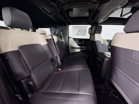 New 2026 GMC Hummer EV SUV image 31