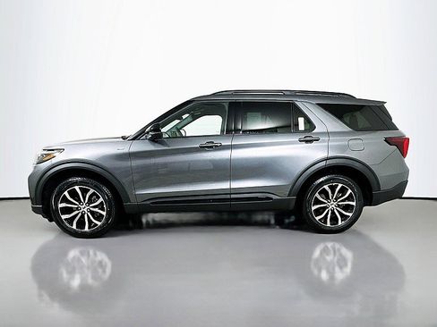 New 2026 Ford Explorer ST-Line AWD/4WD image 4