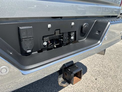 Used 2024 Chevrolet Silverado 3500 LTZ w/ LTZ Premium Package image 15