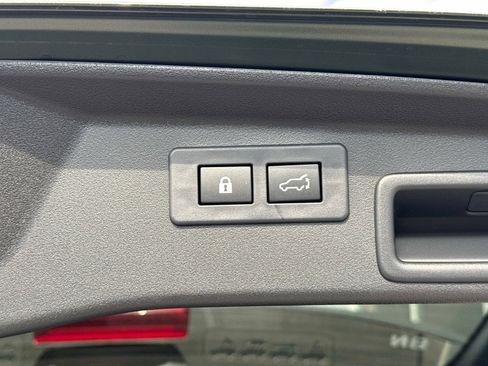 New 2026 Subaru Outback Premium w/ Premium/Limited Package 2 AWD/4WD image 14