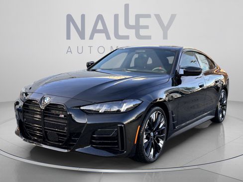 Used 2026 BMW M440i w/ Premium Package RWD image 2