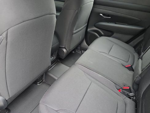 New 2025 Hyundai Tucson SE image 11
