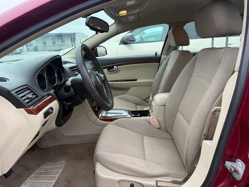 Used 2007 Saturn Aura XE image 2