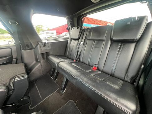 Used 2016 Lincoln Navigator Reserve AWD/4WD image 13