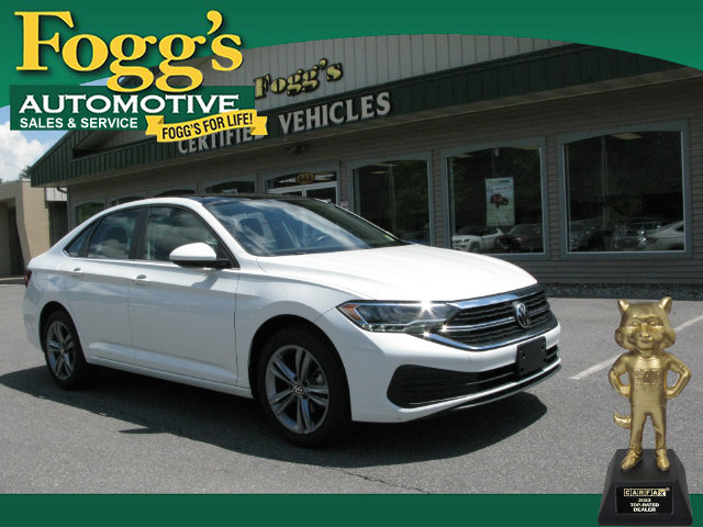 Used 2023 Volkswagen Jetta SE w/ Panoramic Sunroof Package FWD image 1