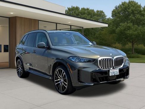 Used 2026 BMW X5 sDrive40i w/ M Sport Package RWD image 6