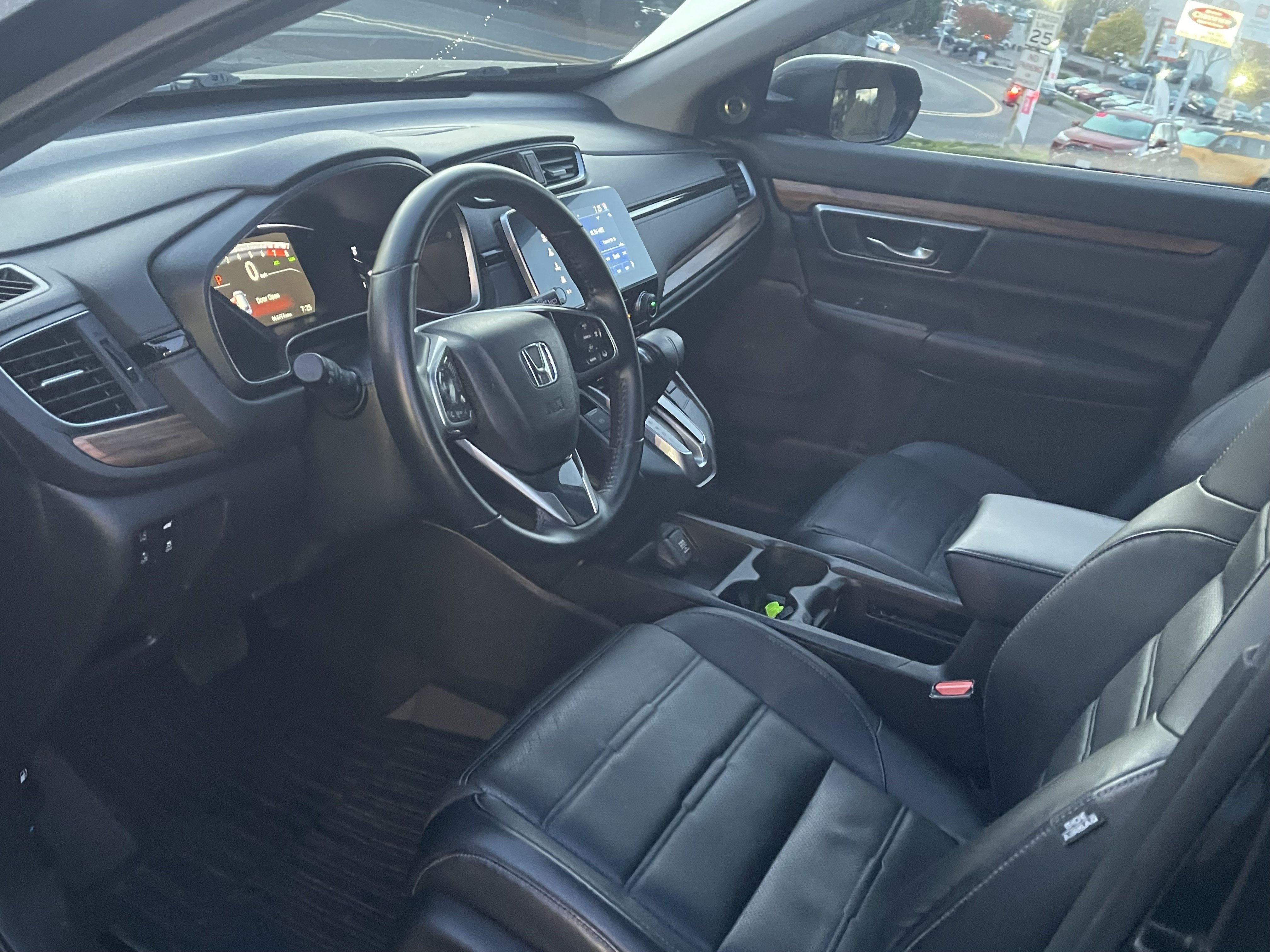 Used 2017 Honda CR-V Touring image 10