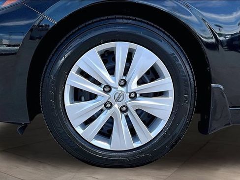 Certified 2025 Nissan Sentra S FWD image 30