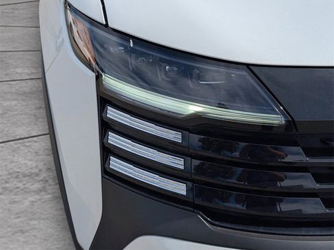 New 2026 Nissan Kicks SV image 9