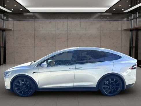 Used 2018 Tesla Model X 100D AWD/4WD image 6