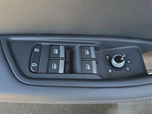 Used 2023 Audi A4 2.0T Premium Plus image 30