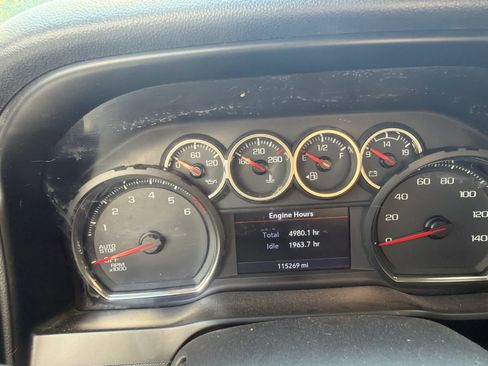 Used 2020 Chevrolet Silverado 1500 RST AWD/4WD image 4