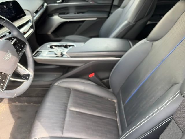 Certified 2024 Cadillac Lyriq Luxury AWD/4WD image 8