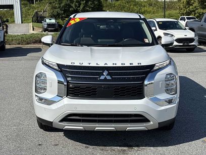 Used 2023 Mitsubishi Outlander SE