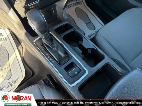 Used 2019 Ford Escape S image 18