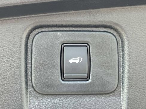 Used 2023 Nissan Murano SL w/ Cargo Package AWD/4WD image 12