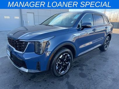 New 2025 Kia Sorento S