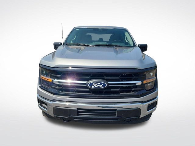Used 2025 Ford F150 XLT w/ Equipment Group 301A Standard AWD/4WD image 8