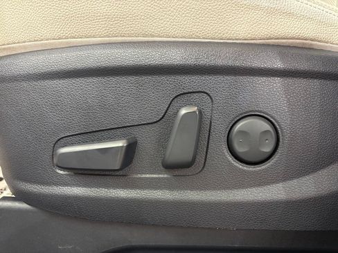 Used 2021 Hyundai Palisade SEL w/ Premium Package FWD image 14