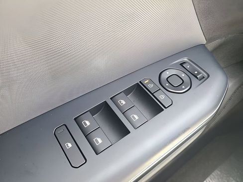 New 2025 Kia K4 FWD image 26