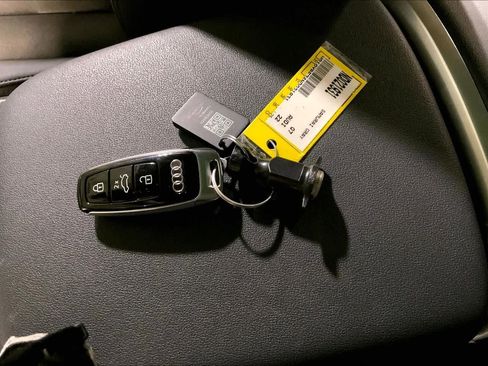 Used 2022 Audi Q7 3.0T Premium image 14