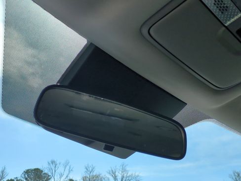 Used 2025 Kia Telluride S image 26