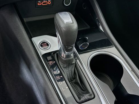 Used 2024 Nissan Altima 2.5 SV image 23