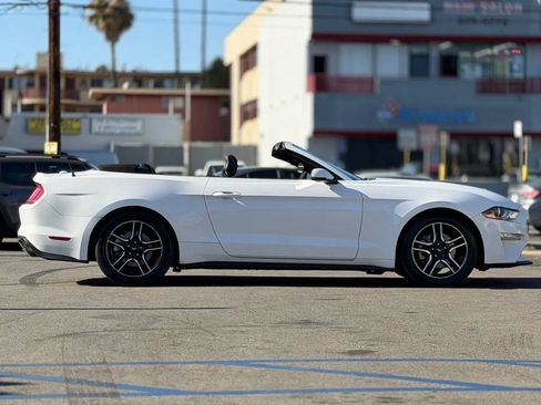 Used 2018 Ford Mustang Premium RWD image 19