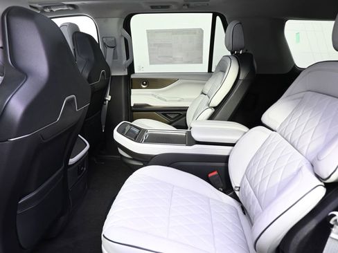 New 2026 Lincoln Navigator Black Label image 22