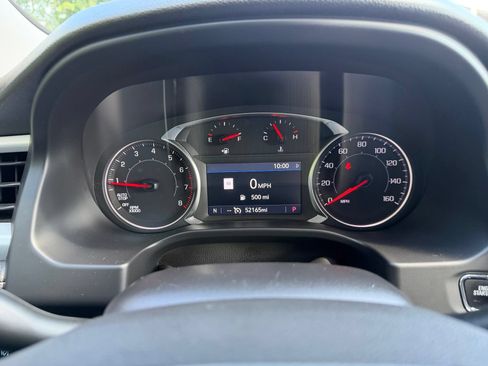 Used 2023 GMC Acadia SLT FWD image 16