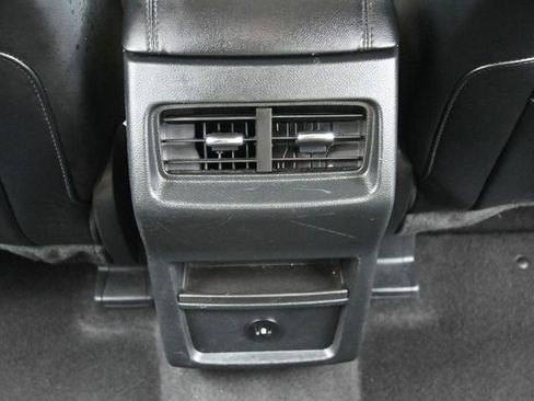 Used 2024 Ford Edge SEL image 12