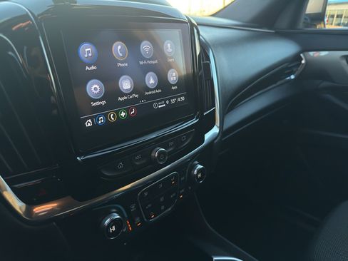 Used 2023 Chevrolet Traverse LT w/ Midnight/Sport Edition image 22