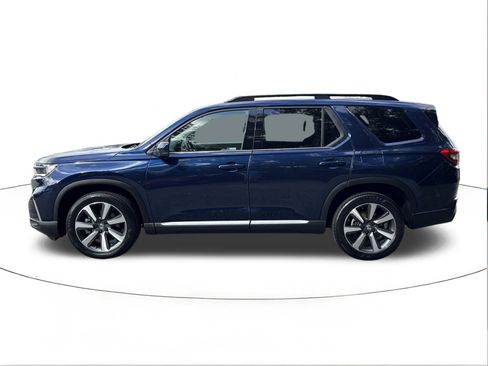 Used 2023 Honda Pilot Touring image 6