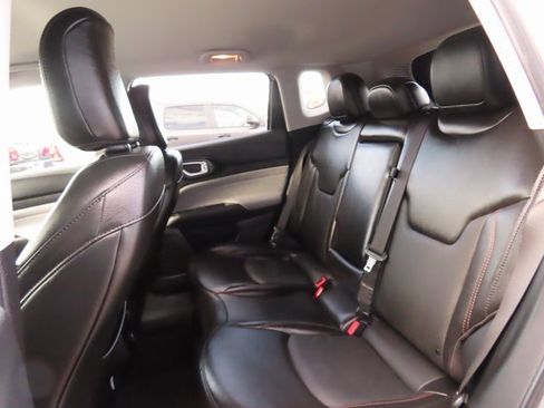 Used 2022 Jeep Compass Latitude image 22